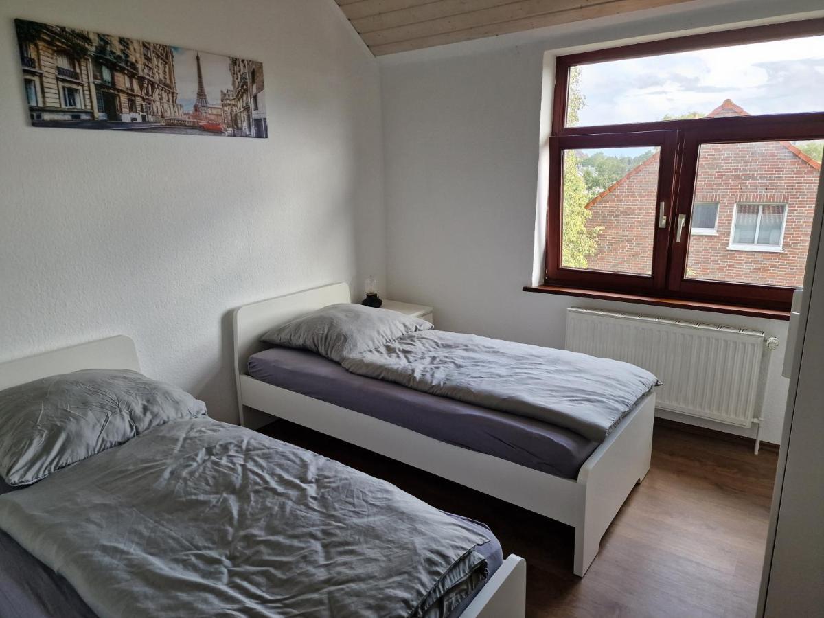98Qm Wohnung Im Villenviertel - Voll Ausgestattet Mit Balkon Und Kamin - Wlan Gratis Wilhelmshaven Exterior foto