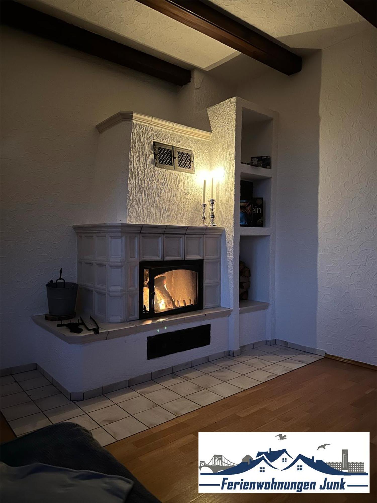 98Qm Wohnung Im Villenviertel - Voll Ausgestattet Mit Balkon Und Kamin - Wlan Gratis Wilhelmshaven Exterior foto